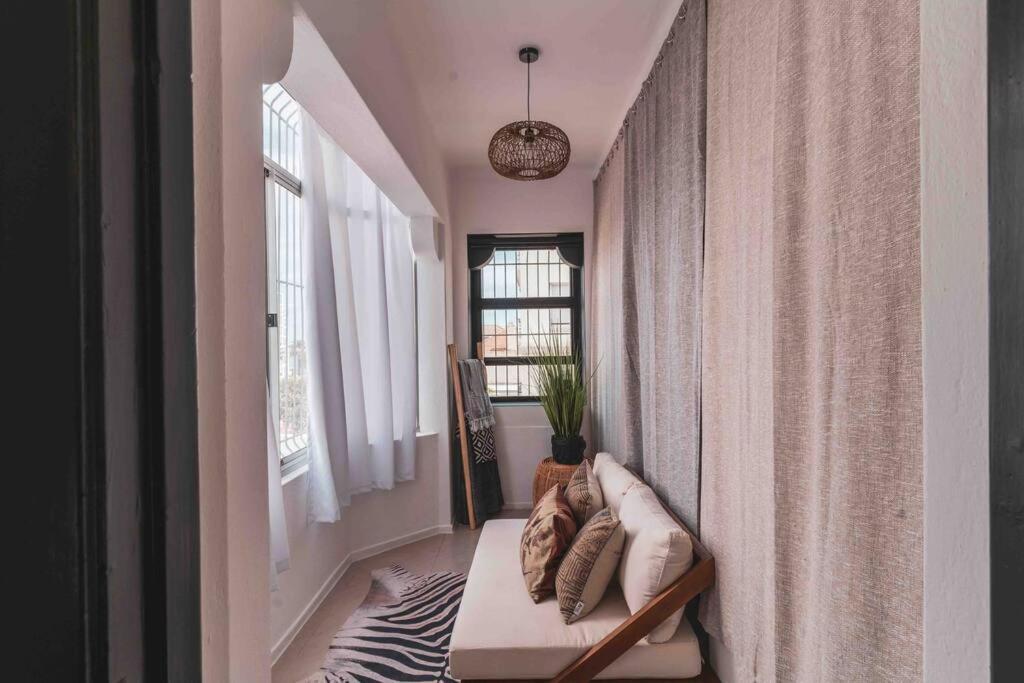 Cozy One-Bedroom In The Heart Of Sea Point Cape Town Exterior foto